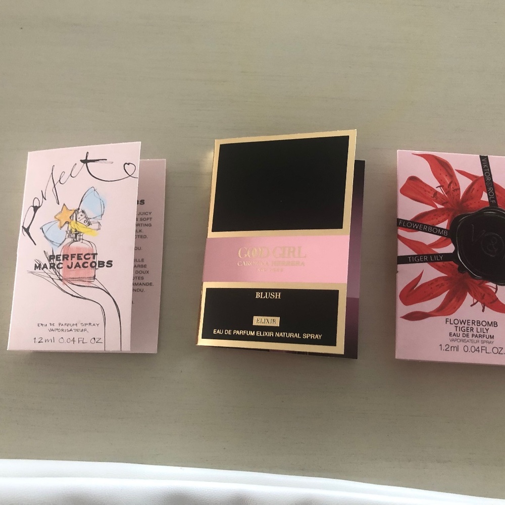 Tan Drawstring Cosmetic Bag With 14 Premium Perfume Samples (Great Condition) - Picture 3 of 7